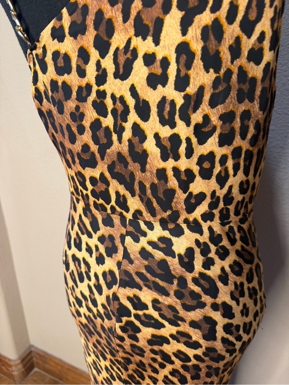 Alice + Olivia One-Shoulder Leopard Print Maxi Dress - Brown/Gold Sz 8 - Picture 10 of 10